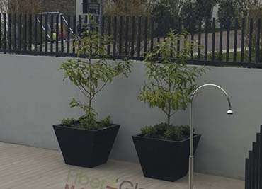 Condominio Terralta con Maceteros de Fiberglass en proyecto inmobiliario