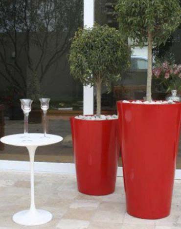 Maceteros Conos en fibra de vidrio